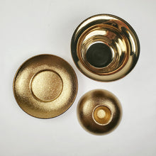 Load image into Gallery viewer, Gaiwan - Pure Gold Lined Porcelain 160 ml
