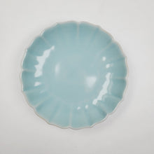 Load image into Gallery viewer, Saucer - Celadon Porcelain Sunflower Shape with Ice Cracks 2 pc
