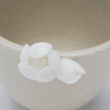 Load image into Gallery viewer, Teacup Porcelain - Wood Ash Glaze Flower 60 ml
