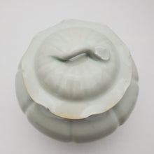 Load image into Gallery viewer, Tea Jar - Celadon Lotus Leaf #1

