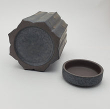 Load image into Gallery viewer, Tea Jar - Metal Glaze Sun Flower
