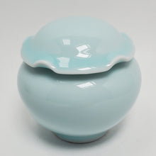 Load image into Gallery viewer, Sky Blue Glaze Lotus Leaf Tea Jar sm
