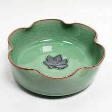 Load image into Gallery viewer, Tea Wash Bowl - Maple Leaf Green
