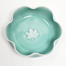 Load image into Gallery viewer, Tea Wash Bowl - Maple Leaf Sky Blue
