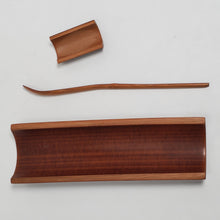 Load image into Gallery viewer, Tea Tool Set - Carved Aged Bamboo #2
