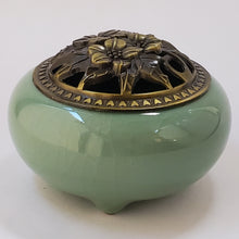 Load image into Gallery viewer, Green Ceramic Coil Incense Burner
