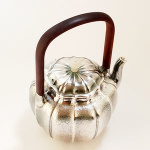 Pure Silver Tea-Water Kettle - Hai Tang Begonia 400 ml