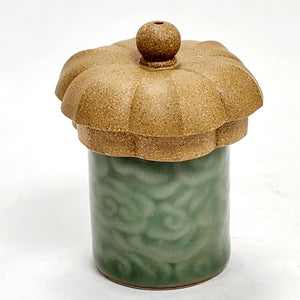 Lid Holder XiangYun Auspicious Cloud Green Celadon