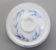 Load image into Gallery viewer, Gaiwan - Blue &amp; White Bamboo
